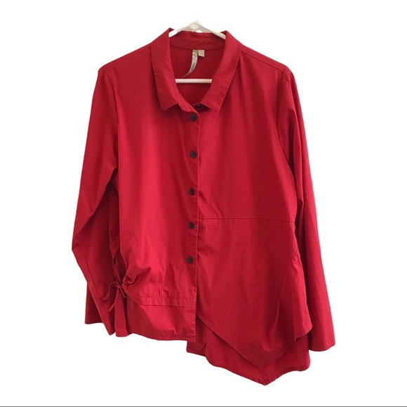 Gorgeous Unique Asymmetrical Comfy USA Top - Picture 3 of 10